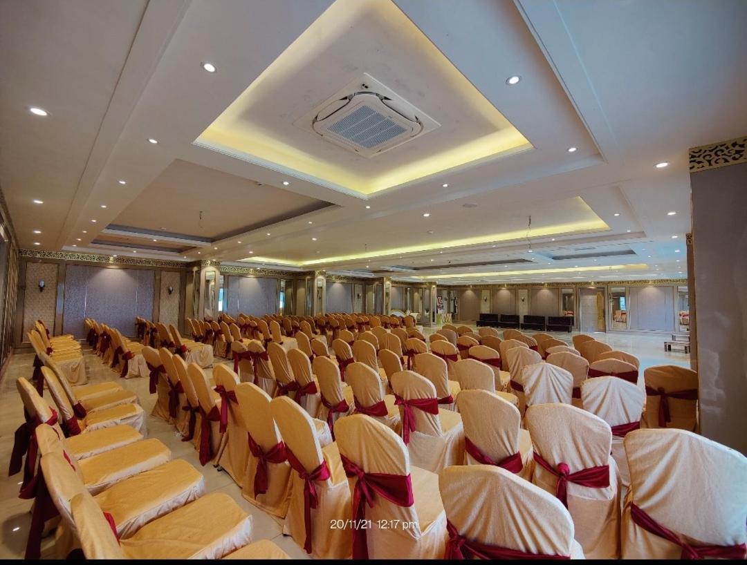 Mds Royal Resort Tulsipur Экстерьер фото